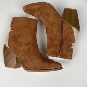 YOKI Women's Bootie Fashion Boot Goldie Bootie Size 7.5 Muriel Rust Shoes New